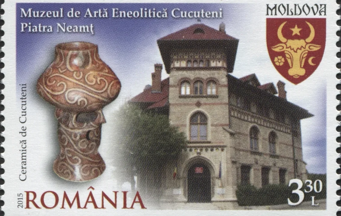 Cucuteni pottery, illustrating the culture rather than a burning house.